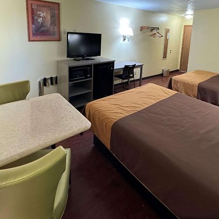 Rodeway Inn Moriarty Zewnętrze zdjęcie