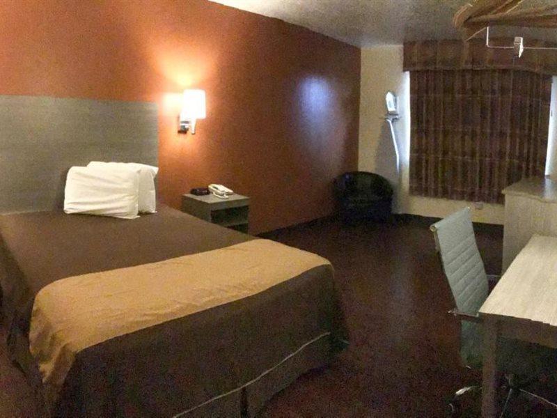 Rodeway Inn Moriarty Zewnętrze zdjęcie