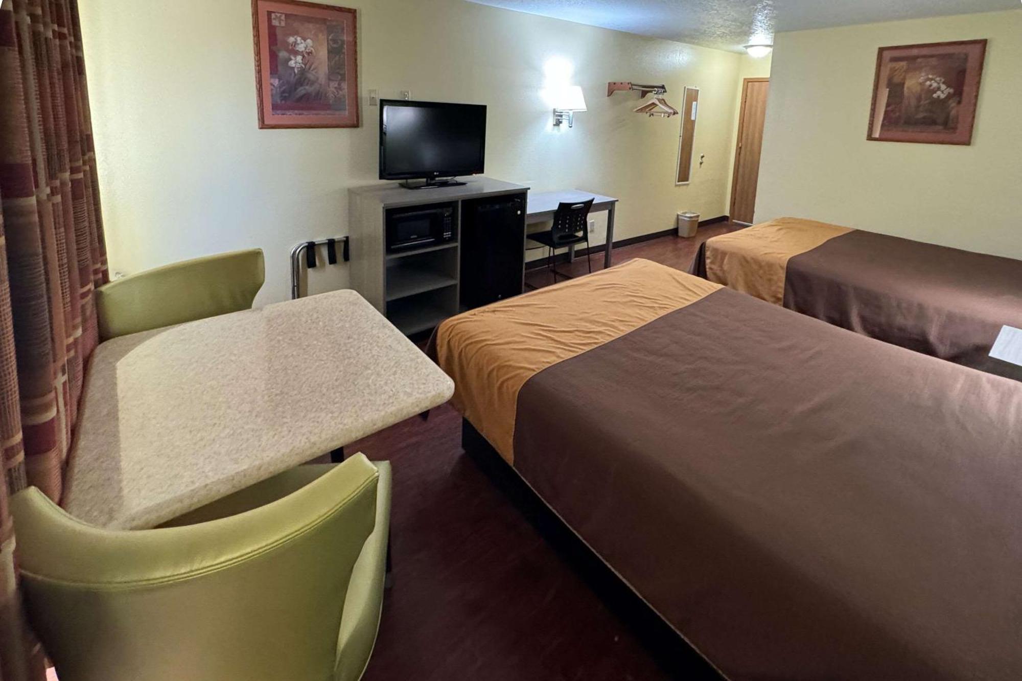 Rodeway Inn Moriarty Zewnętrze zdjęcie